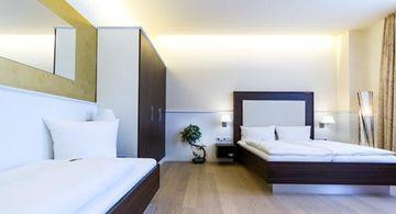 The Exzellenz Hotel 3*