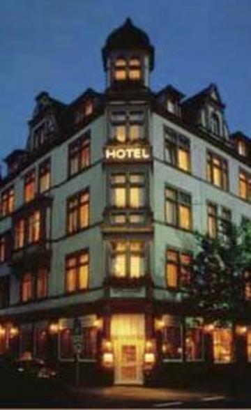 The Exzellenz Hotel 3*